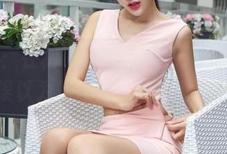 爱丝HD：在树下，我的天衣无缝会不会让你误以为是在做梦的高清壁纸？