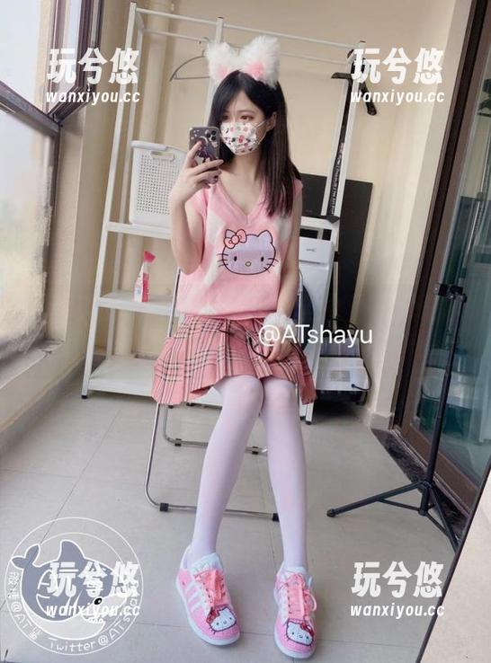 AT鲨 最新美图来啦!AT鲨的白丝女仆,像是从梦里走出来的少女