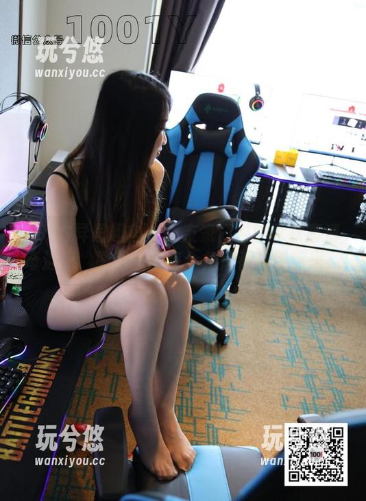IESS异思趣向-秋秋 IESS异思趣向 - 女友家门口的秋秋高清奇遇记,图册里的每个角落都有点意思。