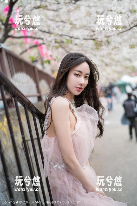 MiStar魅妍社-FoxYini孟狐狸 MiStar魅妍社 - FoxYini孟狐狸与他的连衣裙,原图集带你感受不一样的时光吗?