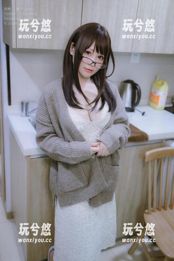 Nyako喵子 博主Nyako喵子,图集隐藏的火车JK情境,无圣光也能很活泼。