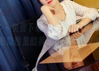 PANS – 免费下载！妮妮的牛仔裤合集，可走势图里的裤子反而更吸引人。