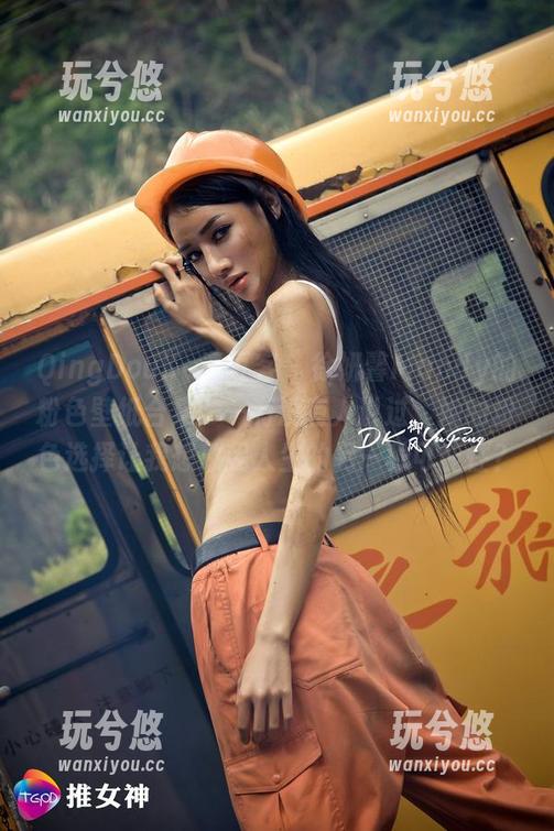 QingDouKe青豆客 - 徐妍馨Mandy的粉色壁纸合集——有没有人说过，她的粉色选择让我想象我人生的另一种可能性？