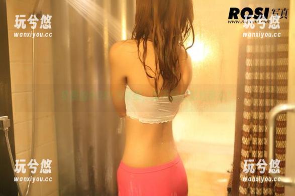 ROSI写真 免费的ROSI网袜照,要不咱们就炫腿去?