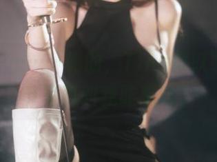 这修女…………妈的，Tina很妖孽呀万圣节写真叫我咋想呢？