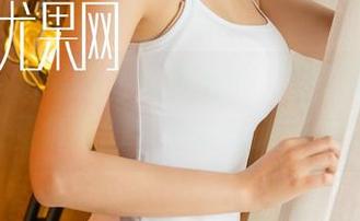 UGirls尤果网 – 说是秘书，但夏倪可ella这图集里的全套却让人想多了。