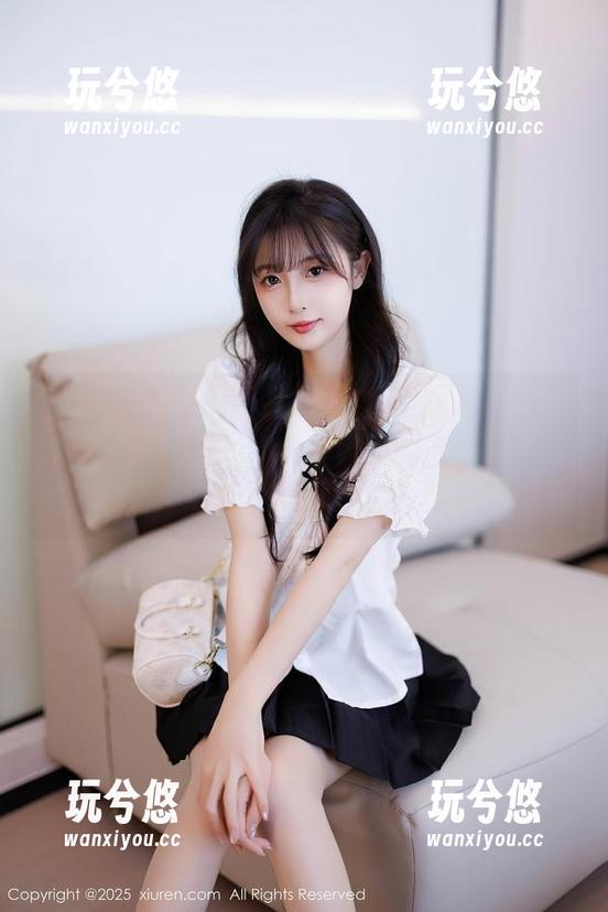 Xiuren秀人网 - 找不到合适的说辞，只能说：快来看Carol周妍希的比基尼作品，反正是免费的！