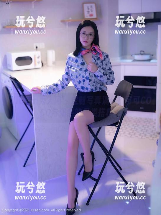 Xiuren秀人网 - 定制写真满分！可可COCO与奶牛的另类搭档。