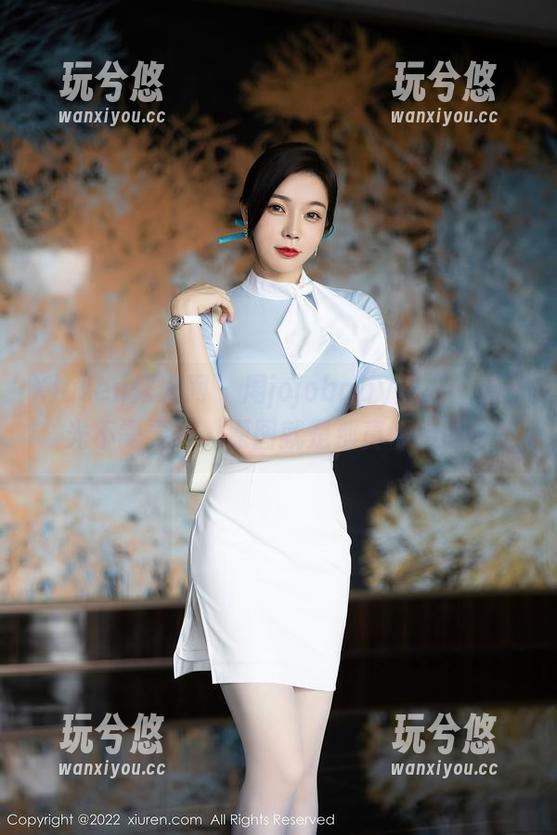 Xiuren秀人网-周jojobaby Xiuren秀人网 - 周jojobaby黑白:无圣光不需要水,原图就是那真情实感!