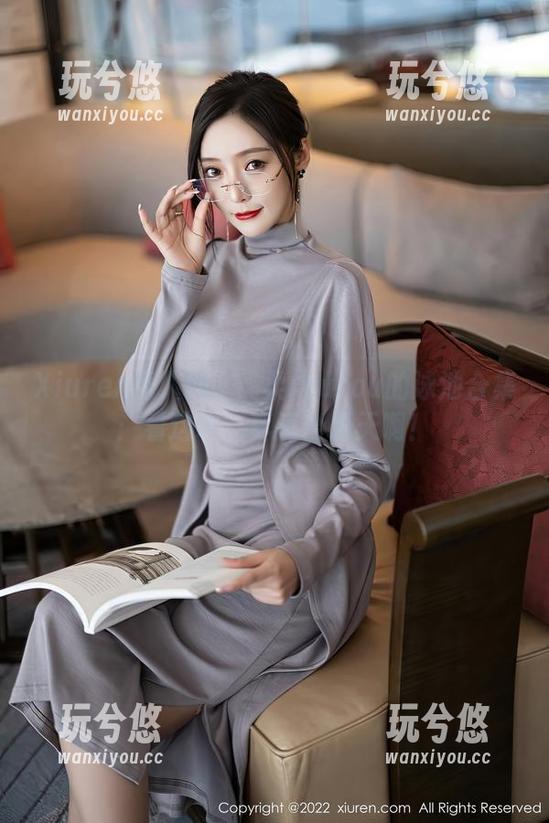 Xiuren秀人网-媃柔rourou Xiuren秀人网 - 媃柔rourou的泳池合集:看这水,真适合夏天啊!