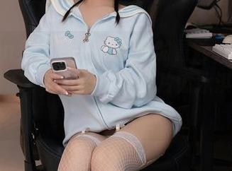 Xiuren秀人网 – 水手服的冒险，搭配李可儿的可爱，合集中的照片像冰淇淋一样美味。