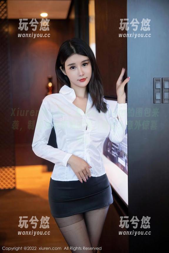 Xiuren秀人网-果儿victoria Xiuren秀人网 - 果儿victoria的图包来袭,制服成熟御姐的照片真让人意外惊喜啊。