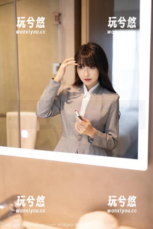 Xiuren秀人网-果果Nikki Xiuren秀人网 - 从果果Nikki的白色到你的福利,似乎隔了点啥
