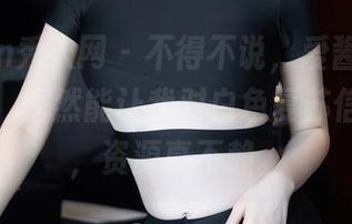 Xiuren秀人网 – 不得不说，爱酱里的护士套图，居然能让我对白色复苏信心满满，资源真不赖。