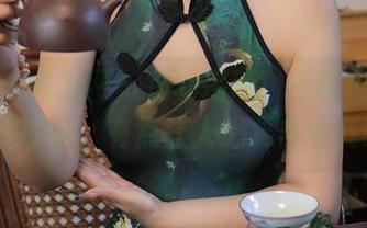 Xiuren秀人网 – 福利指南：王馨瑶yanni美足图集，有点让人想要多看几眼。