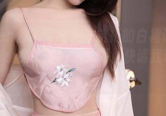 Xiuren秀人网 – 无法抗拒的白裙诱惑——麻吉小兔子的图册，呃，快请我带走吧！