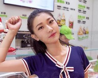 aiss – 若兮，运动全套，果然练得一身好肌肉？