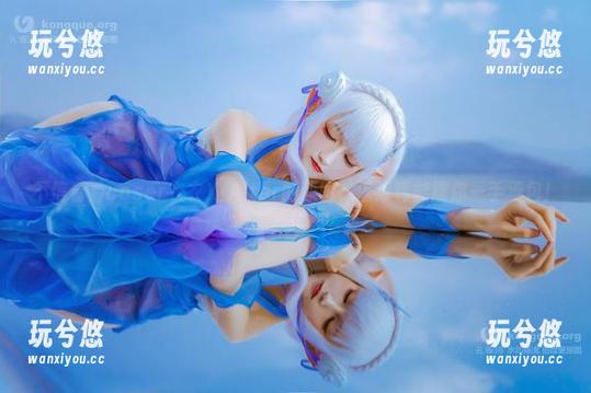 不信看看coser衣衣X·Alter的原图，壁纸真能被你一手承包！