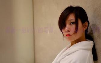 pans – 最新一组kiki的写真，长腿跟我家沙发有一拼！