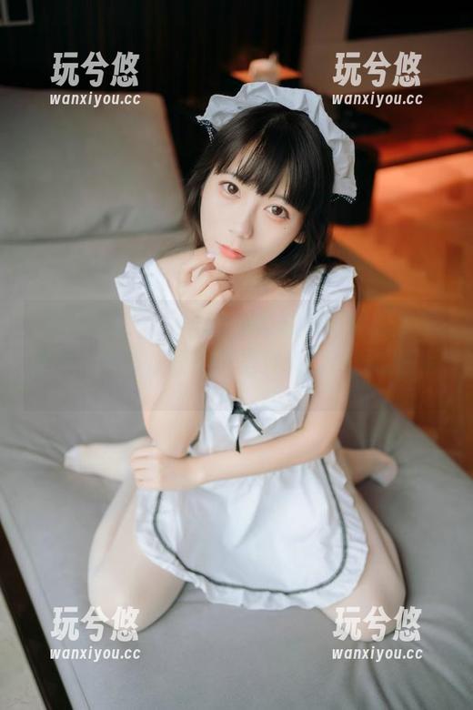 不可思议，usejan蓝蓝的最新图包里的粉色，竟然让我脑海里浮现出奇怪的画面。