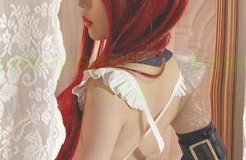 看一北亦北在纯白世界中轻舞，图包里的人物太有气质了