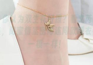 丽柜 – 你以为双生花好撩？看文芮的新高清图集，闺蜜情紧密得连同款睡衣都买了一模一样！
