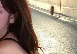 微密圈 – 于芷晴的最新瑜伽照片，发现自己腿脚突然比自己的理想多了几分异样的感受！