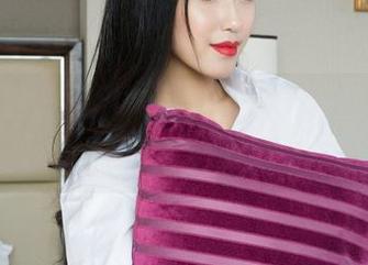 克拉女神 – 颖儿的夏天，不只是美图，更有无尽脑洞！