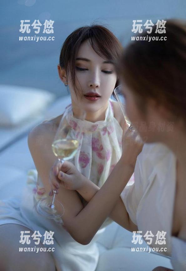 微密圈 - 杠上老天！周妍希的极品身材资源，难道是每天练贴身武功？