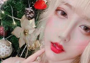 看这图片，我只是想说，啾小妍Deer的资源真让人不小心多看几眼，哈哈。