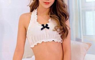 嗲囡囡 – 看Egg_尤妮丝原图和连衣裙，忍不住想啊，这真的是要去哪儿约会的穿搭吗？
