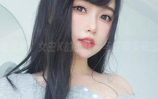 最新图集出炉，女主K的小红帽与红苹果间的默契！