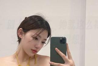 微密圈 – 别人都穿鞋，她就这么裸足！奶宝妹纸的写真理想！