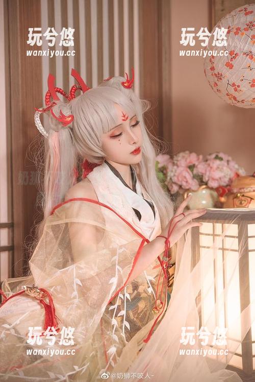 奶狮不咬人 奶狮不咬人在线又来了,这次是黑贞德的图片合集,感觉又要被圈粉了呢。