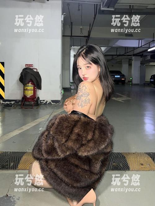 小u优优子 微密圈 - 写真狂热分享:小u优优子的豹纹内裤之路