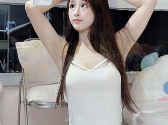 微密圈 – 小萌子穿棉袜的写真，有时候就让我停下脚步，想一想…