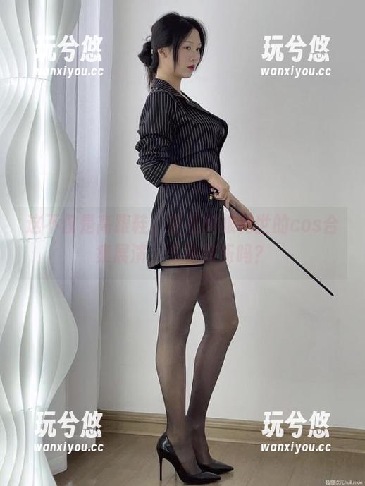 这不仅是高跟鞋，还是抖娘利世的cos合集展演，与他同乐吗？