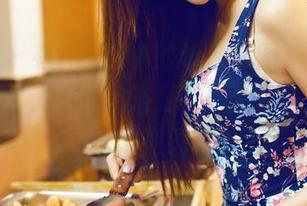 推女神 – 有AZHUA的泳池原图，洗澡都开始唱歌，不止沐浴更衣，还紧急改装成泳池派对！