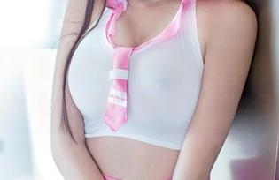 推女郎 – 谭冰的和服写真在网盘等着我，竟然从没注意到她的姿势那么优雅！