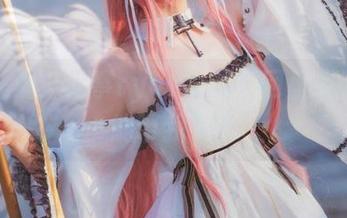 红裙狂潮：无筝ryou驾到，网盘里的写真能带我飞？