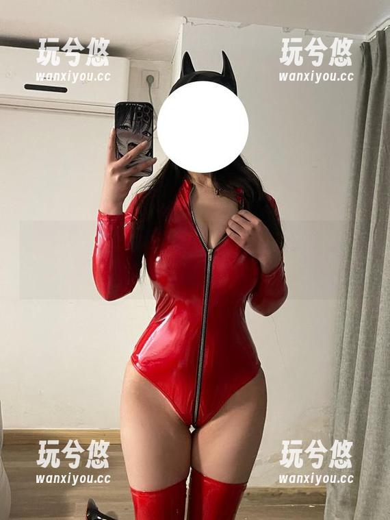 桃沢樱呀 微密圈 - 小心热气!桃沢樱呀把“性感辣妹”的标准又提高了一格,太销魂了。