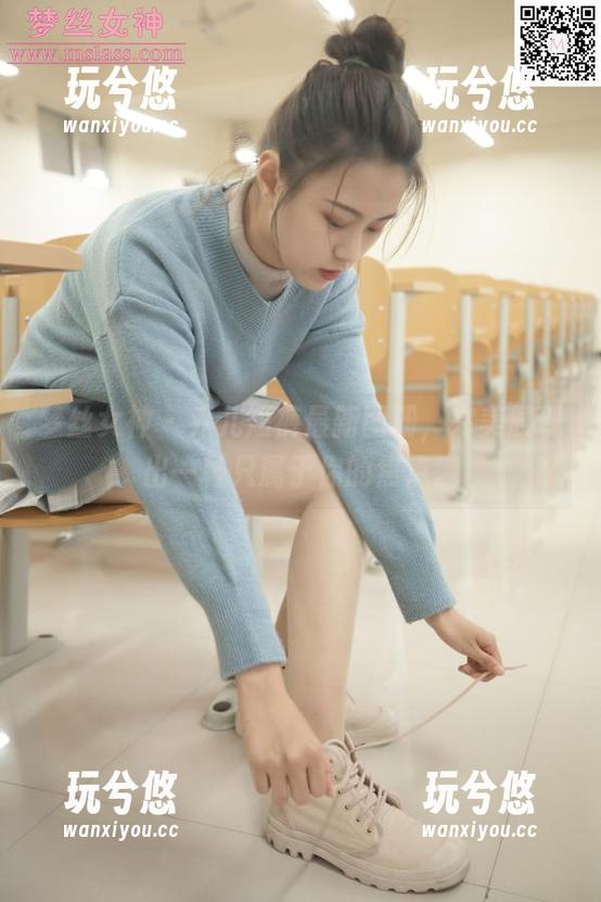 梦丝女神 - 乔儿短裤最新图册，完美展现出一种只属于你的焦点。