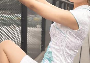 梦丝女神 – 教室的私房时光，刘诺原图不谨慎的样子