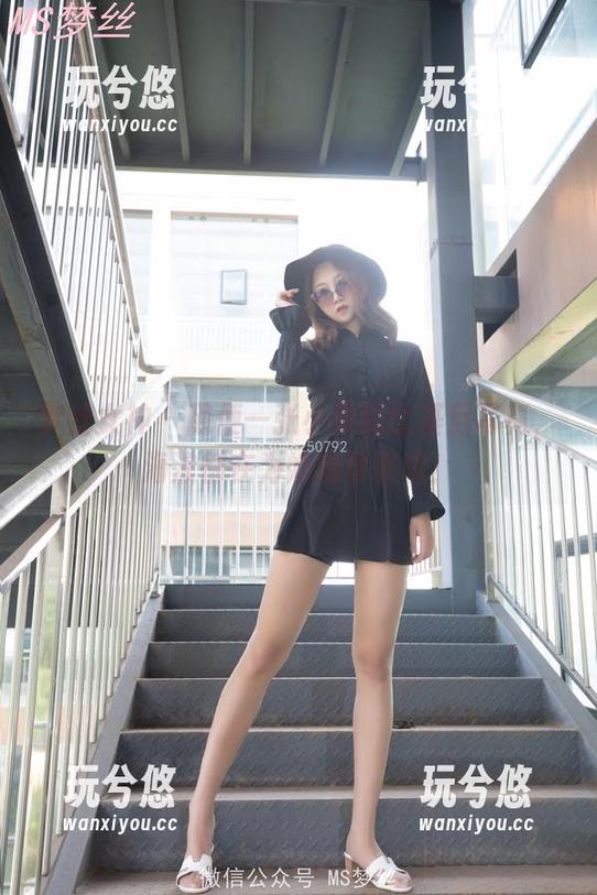 梦丝女神 - 随便一张小漫的比基尼写真，海浪都在为她唱情歌呢！
