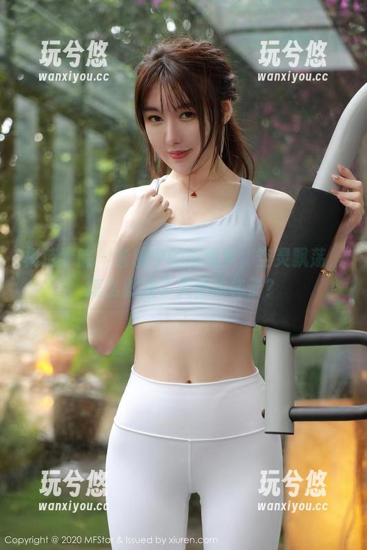 模范学院 - 套图中的南晓梦，空灵飘荡，怎么就成了天使的样子？
