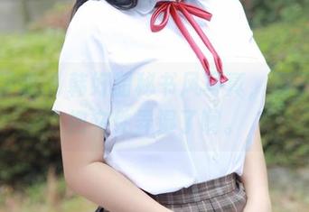 模范学院 – 韩好甜秘书风写真，别不小心把文件弄湿了啊。