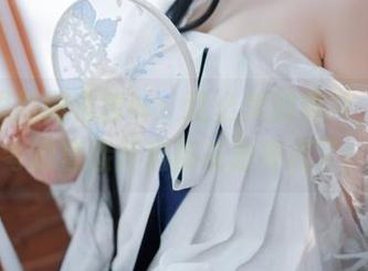 婚纱里的樱落酱w：这么美的照片，可以考虑直接开启桃花源模式了！