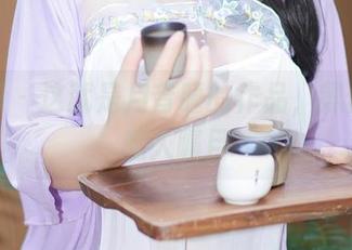 秀人网 – 这就是月音瞳的作品，黑丝美腿惹人瞩目