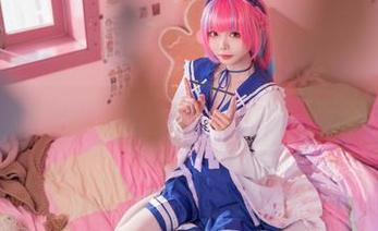艾西Aiwest的透明写真，合集里藏着几分思绪？可别问我！