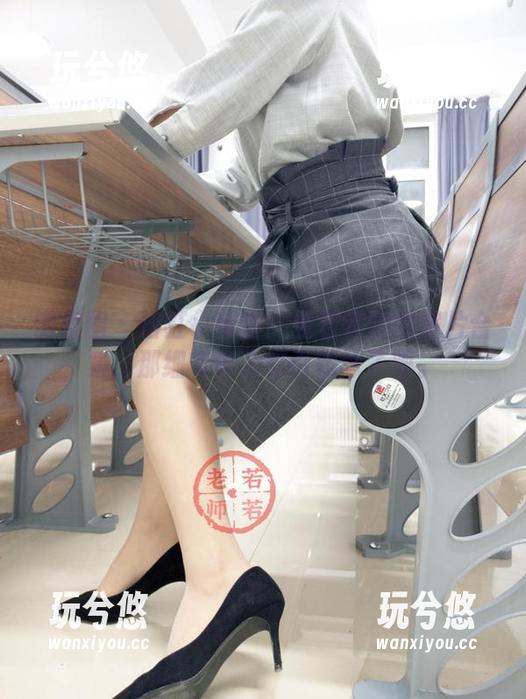 若若老师 微密圈 - 浴缸小聚首:若若老师的照片合集,那细节也太吸引眼球了吧。